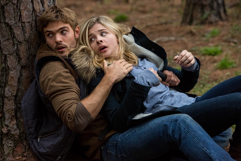 Alex Roe, left, and Chloë Grace Moretz star in Columbia Pictures' "The 5th Wave"