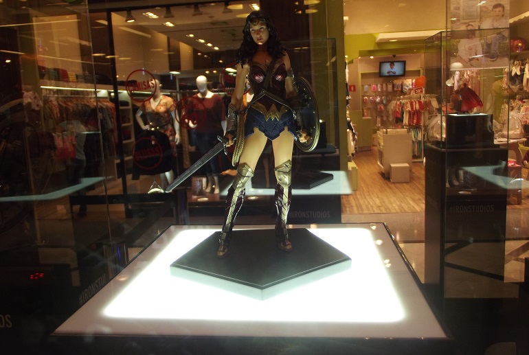Exposição Batman vs Superman A Origem da Justiça da Iron Studios no Shopping Eldorado (4)