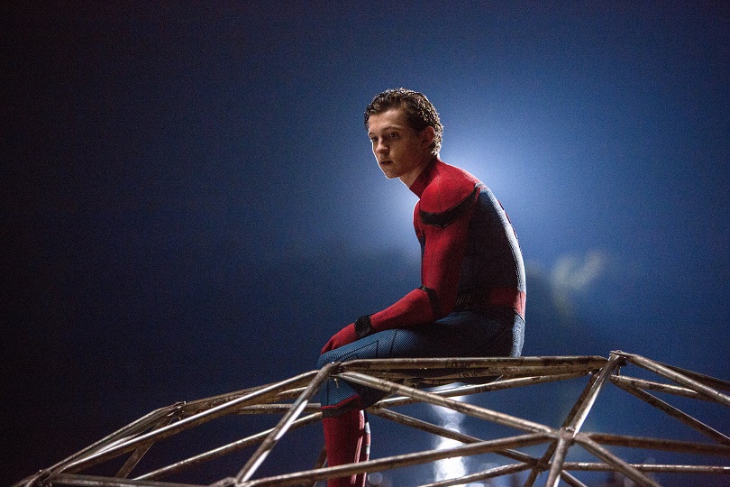 Como nas HQs, Peter Parker é o "cara normal" em meio aos super-heróis e vilões. (Foto: Sony Pictures)